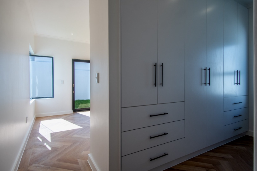 3 Bedroom Property for Sale in Sandown Western Cape